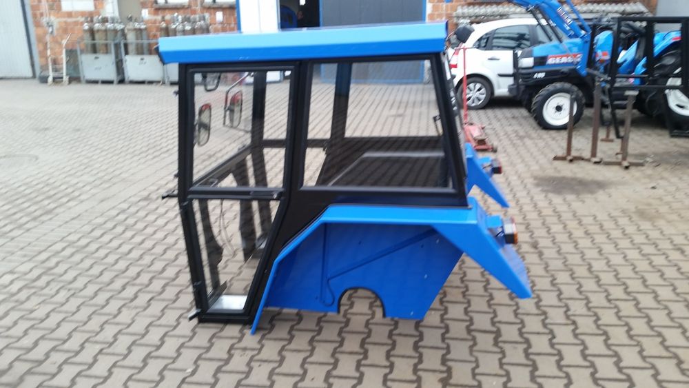 Kabina c360 Kabina C 360 Kabina ciągnikowa do c360 Kabina C-360 c330