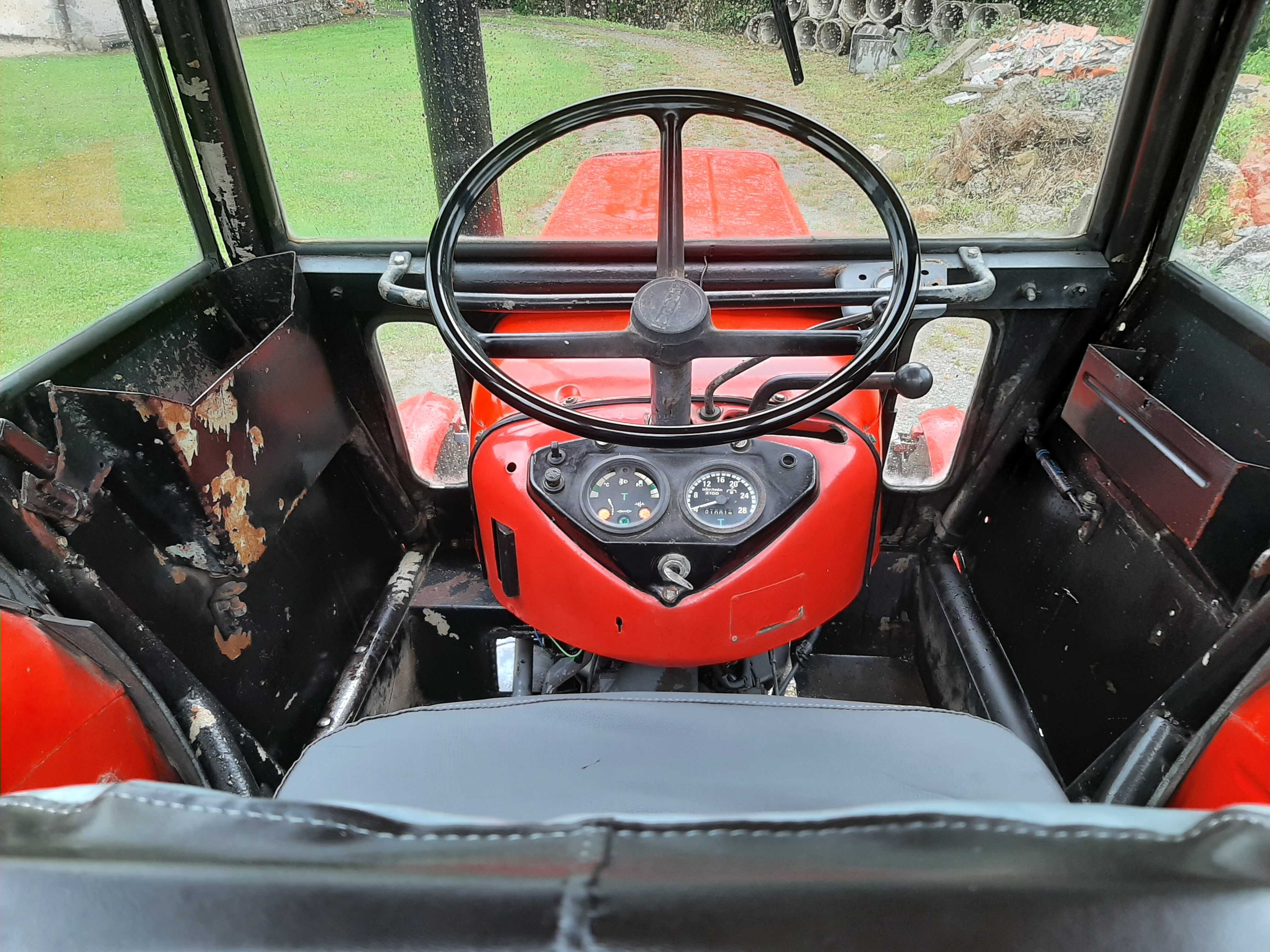 Ursus C 360 z Kabiną silnik Zetor 7211