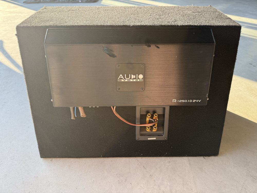 Subwoofer i wzmacniacz Audio system 24V