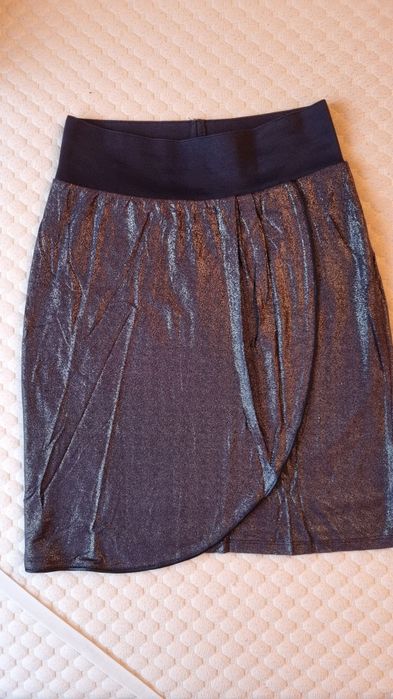 Продаю спідницю синього кольору