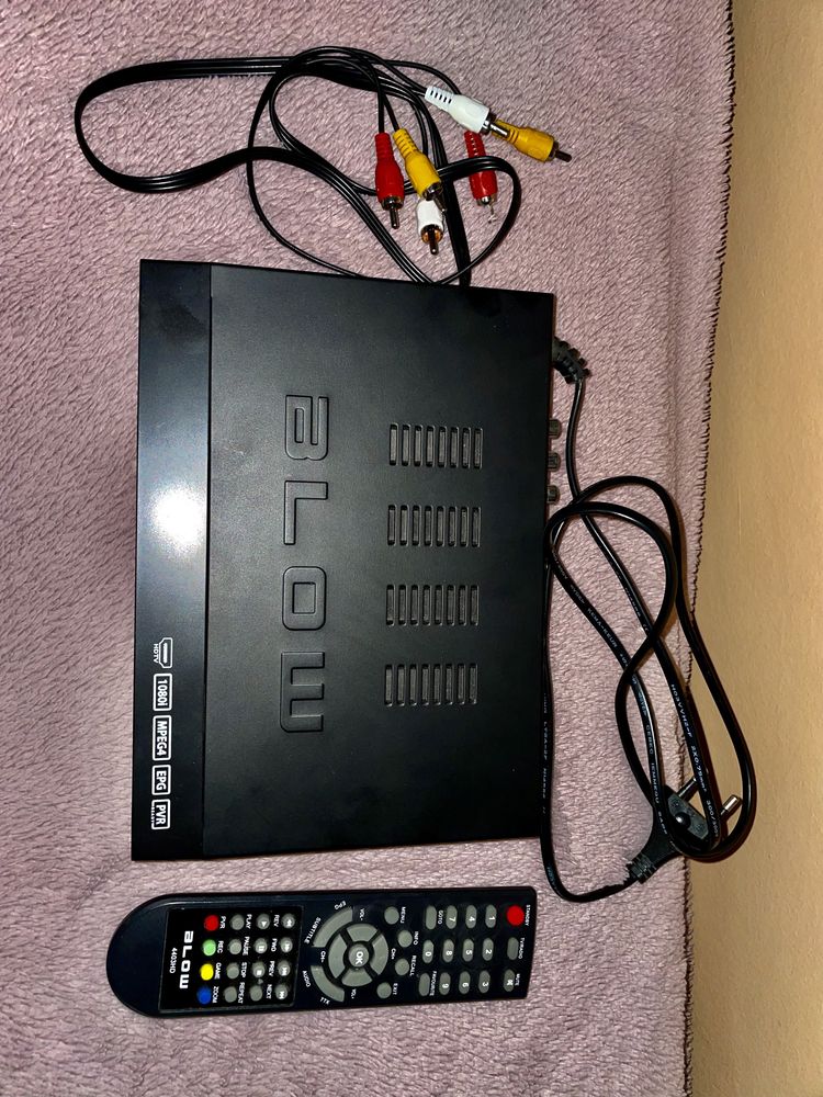 Tuner naziemnej telewizji cyfrowej BLOW DVB-T 4403HD