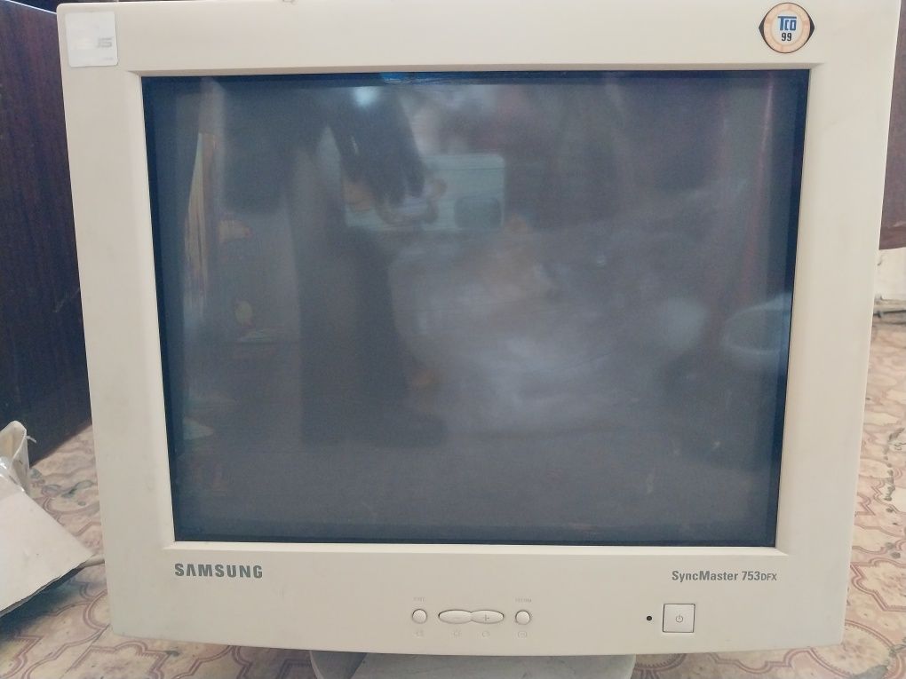 Монитор LG 1810B+Samsung