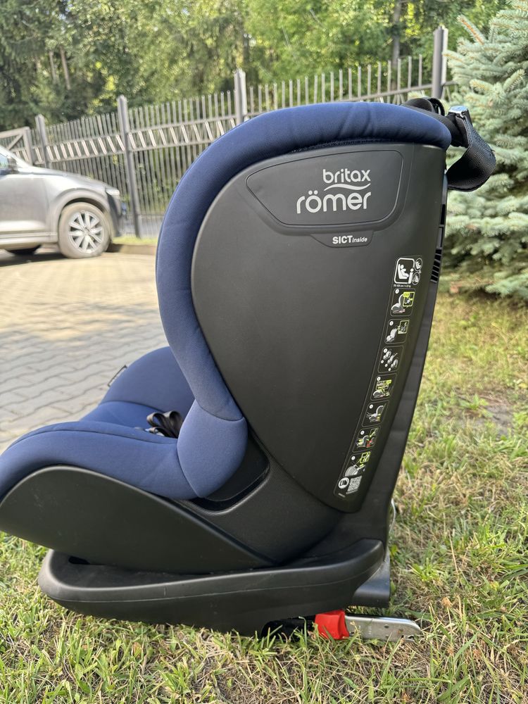 Автокрісло Britax Römer TRIFIX2 i-SIZE (Night Blue)