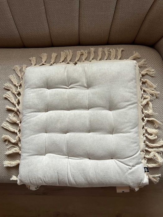 Poduszki na krzesła boho poduchy kremowe zestaw poduszek z frędzlami