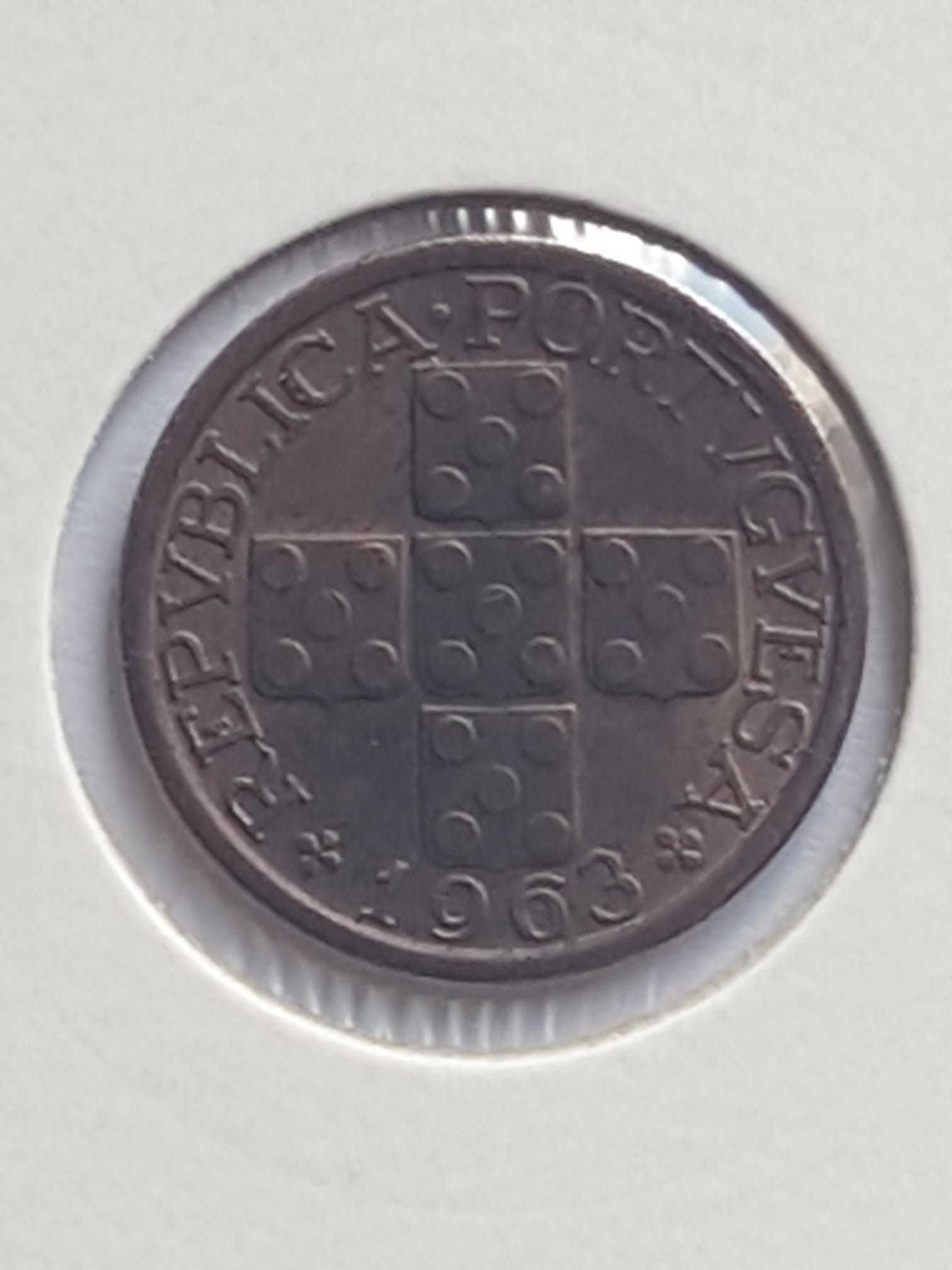 Moeda X Centavos Bronze República 1963 (MBC+)