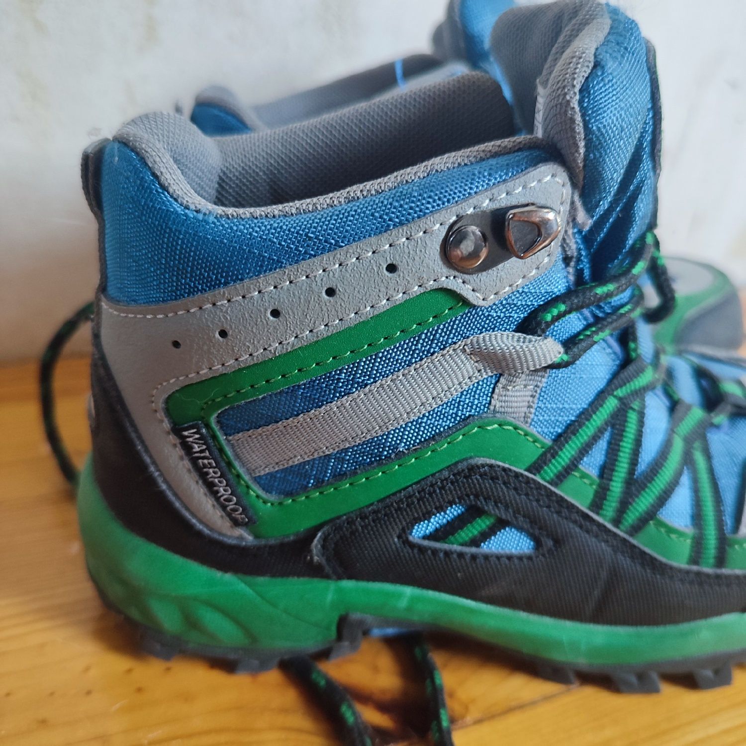 Buty jesienne,zimowe, trekkingowe Decathlon rozm 31