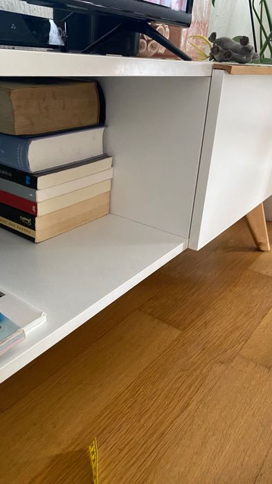 Móvel lavado para TV