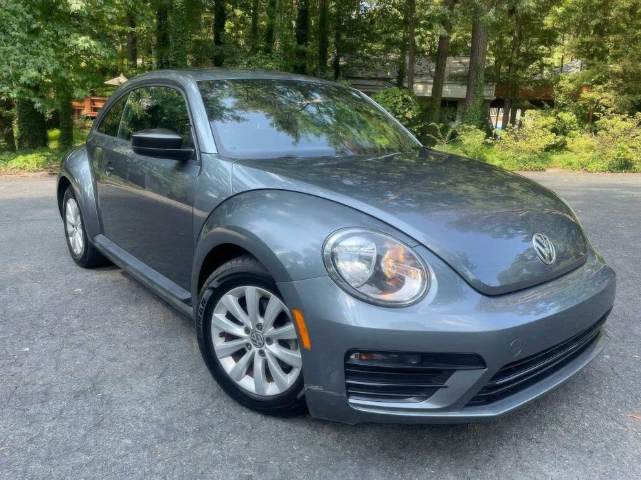 Volkswagen Beetle S      2017