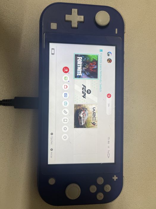 Nitendo switch azul