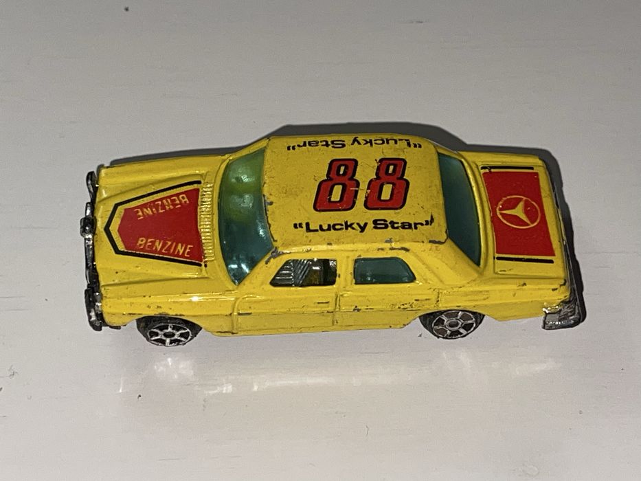 Stary Mercedes 240D Summer 1974 rok model zabawka z PRL