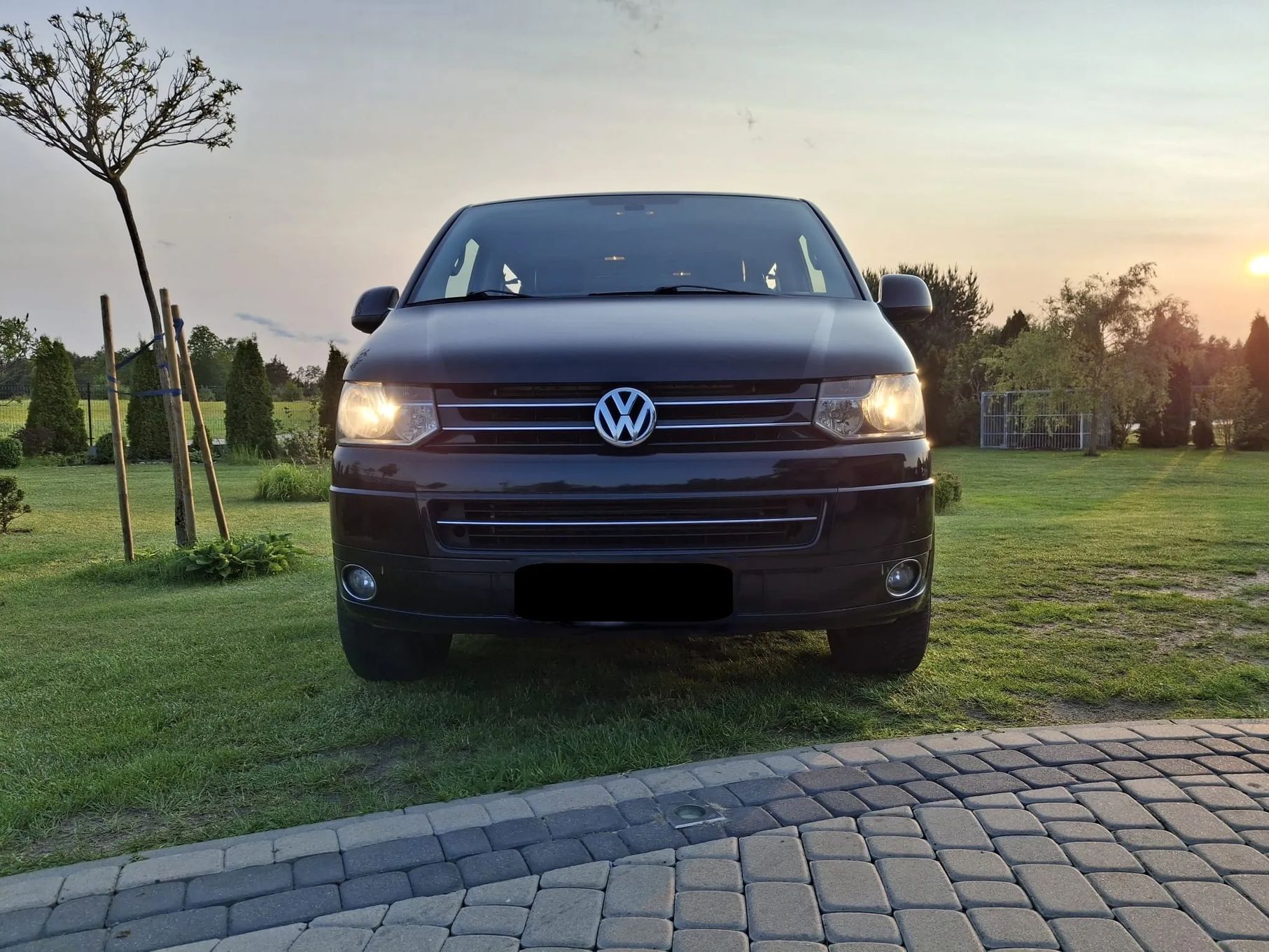 Volkswagen Multivan VW Multivan / DSG / 4x4 // 2011