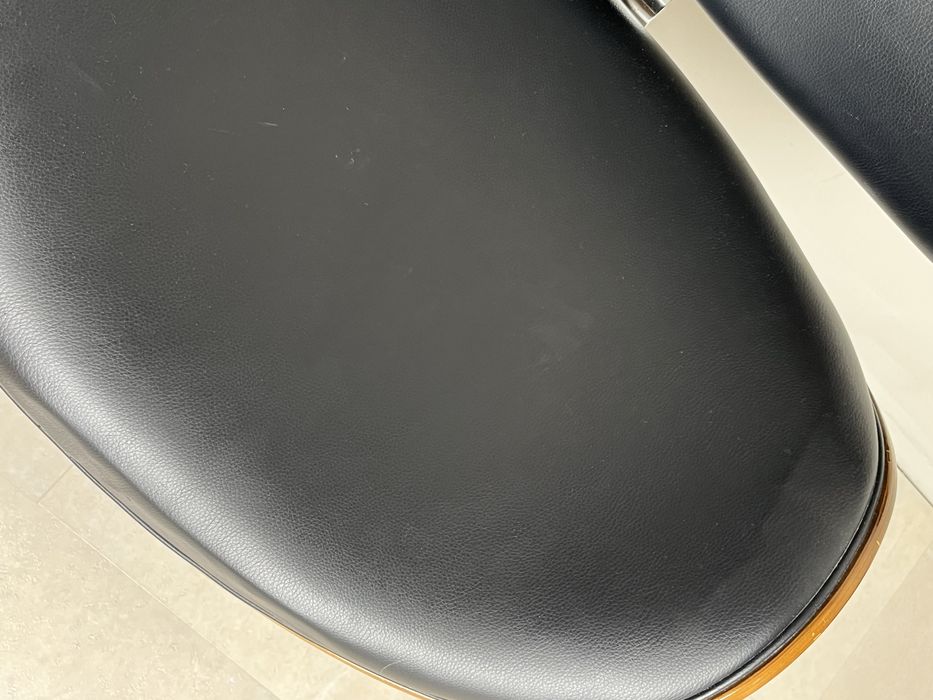 Шкіряне дизайнерське крісло