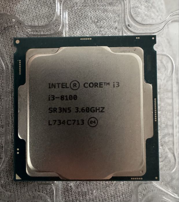 Procesor Intel Core i3 8100 LGA1151 3.6GHZ