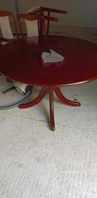 Stół rozkładany i 5 krzeseł
