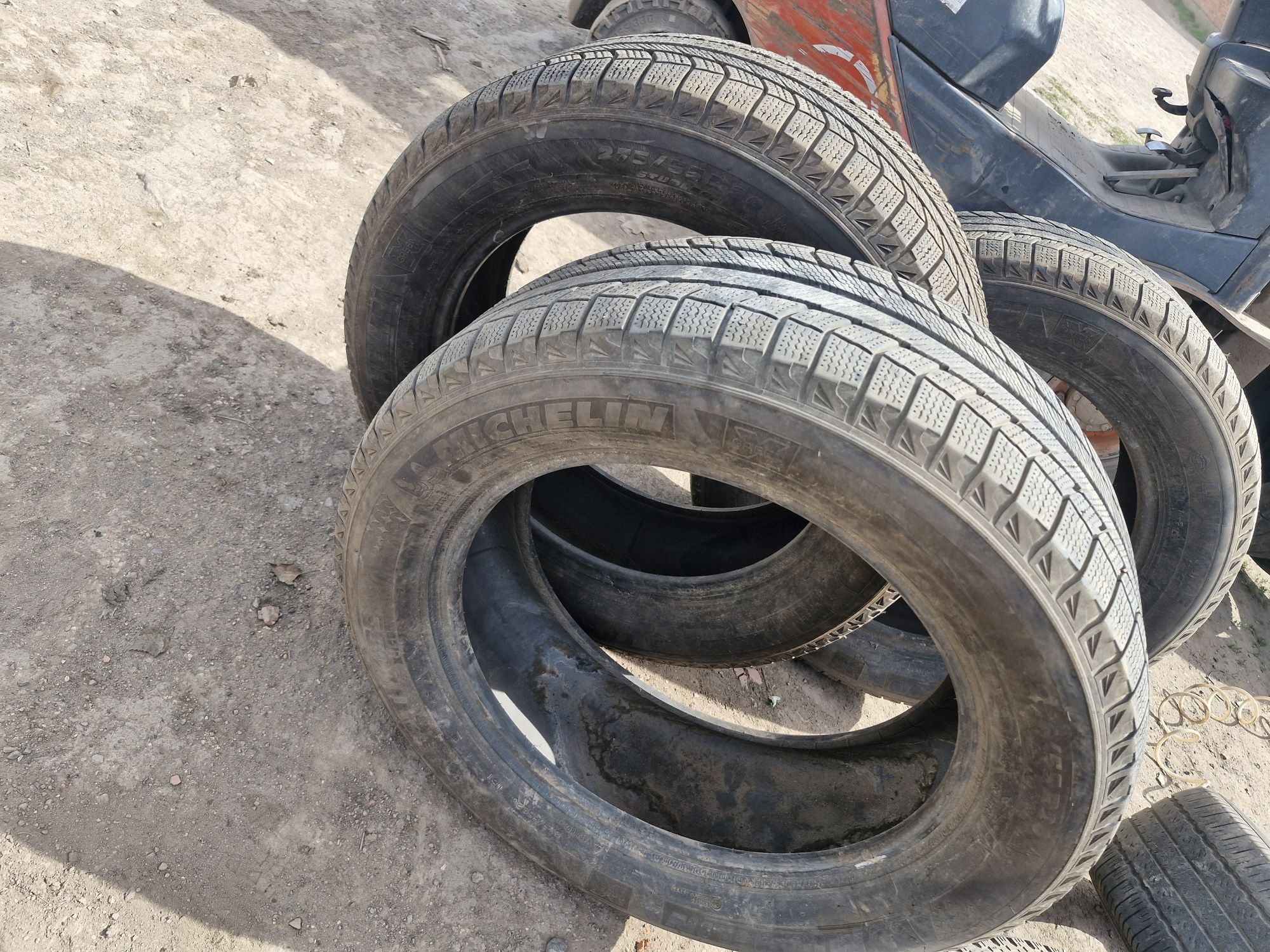 Продам резину в хорошому стані