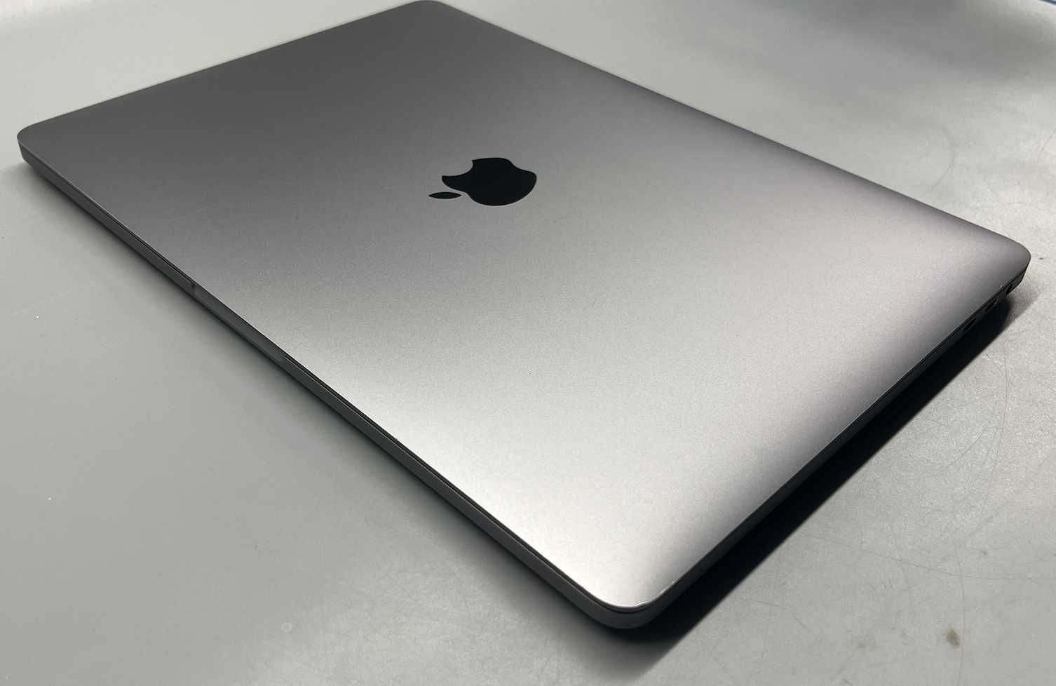 Apple Macbook Pro 13 cali 2020 Intel 7 16gb 512gb bardzo ładny stan