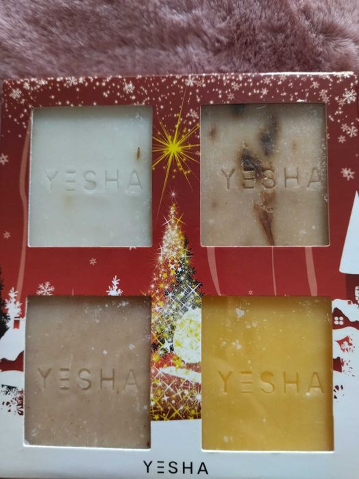 Yesha zestaw prezentowy z wegańskimi mydełkami Lawenda,Płatki róż