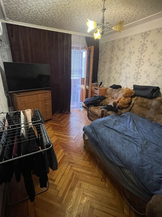 Продам 2-кімнатну квартиру