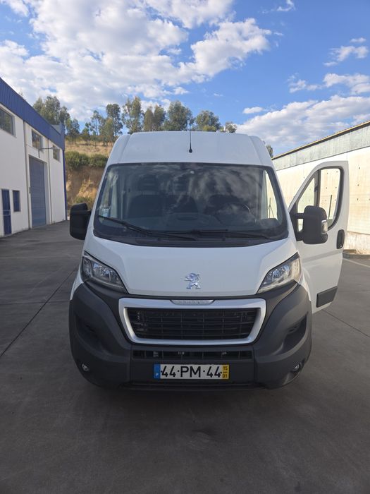 Peugeot boxer        .