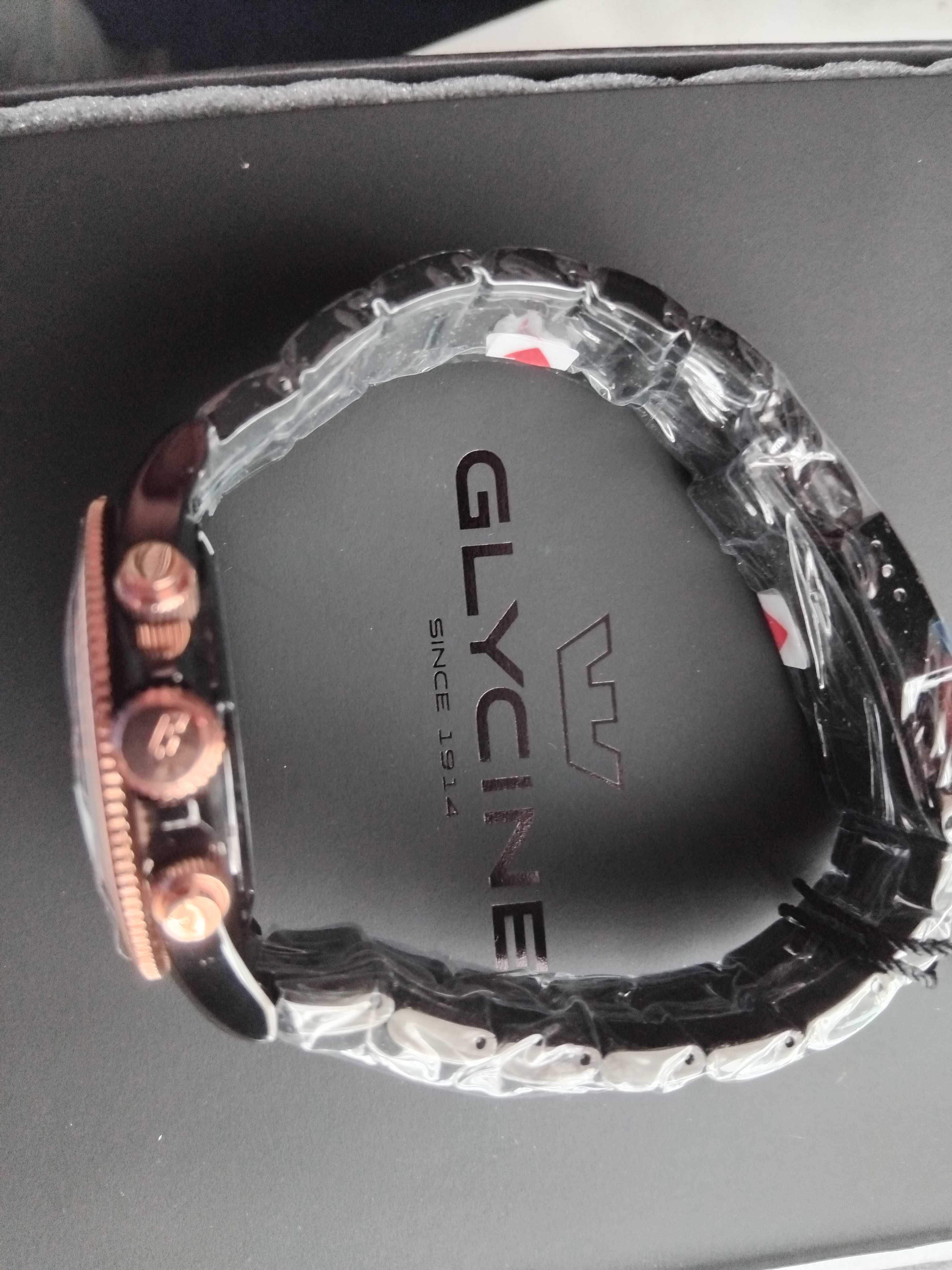годинник оригінал GLYCINE
Combat Sub  Chronograph 
GL1000 Swiss Made.