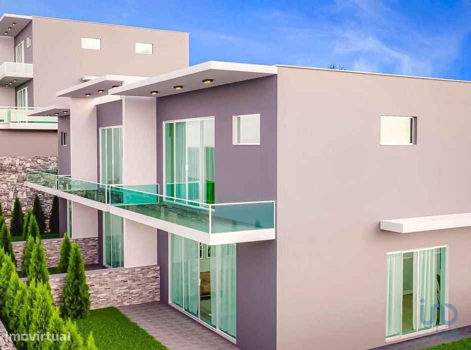 Casa / Villa T3 em Caniço de 185,00 m2