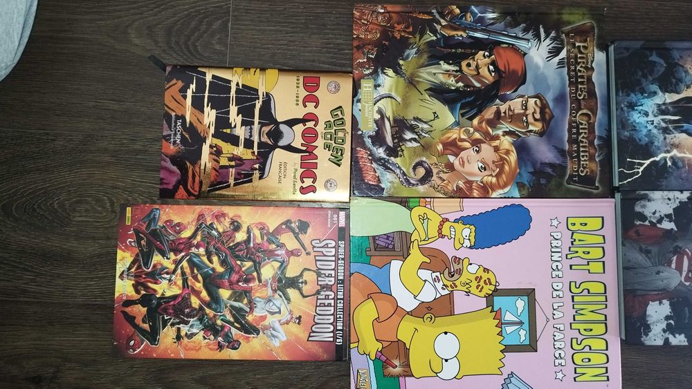 bandas desenhadas e livro em frances