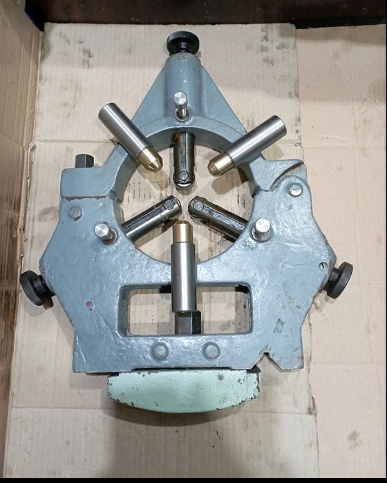 Люнет к токарному станку