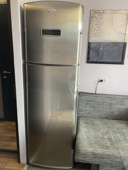 Двухкамерный холодильник WHIRLPOOL