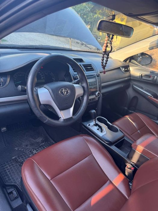 Продам  або обміняю Toyota Camry 50 USA