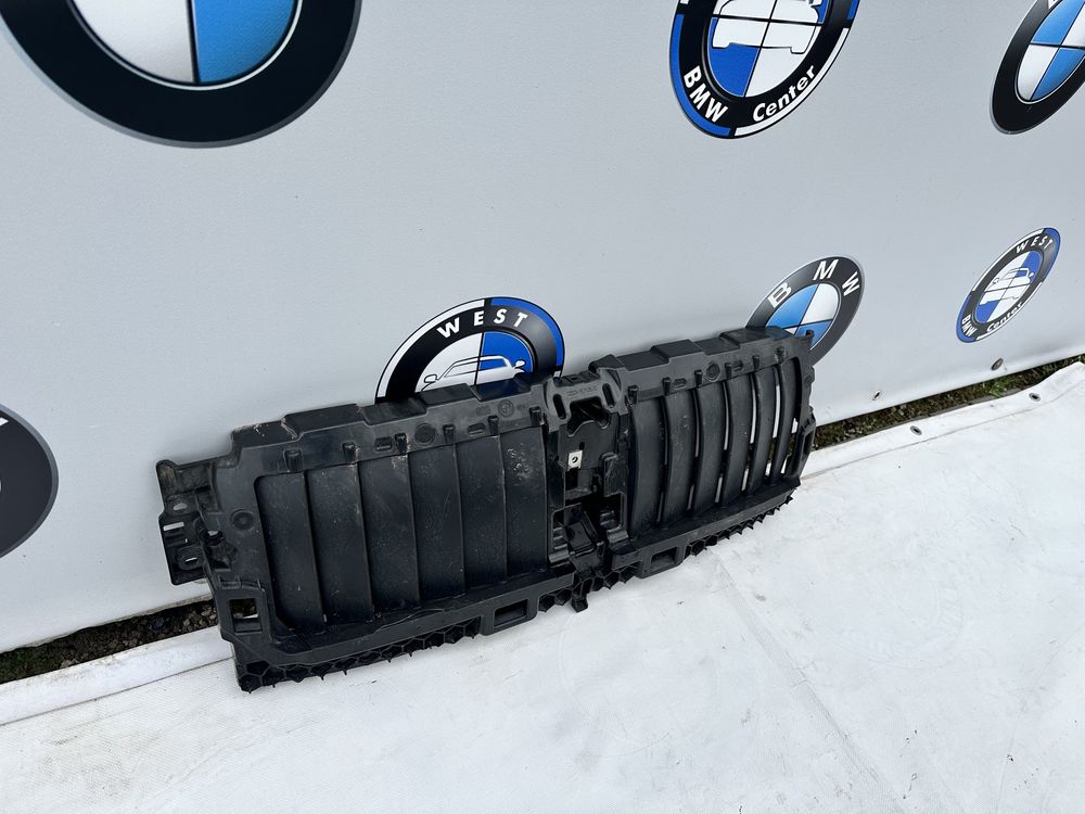 BMW G26 I4 жалюзі передні бмв і4 г26 жалюзі переднього бампера верхні