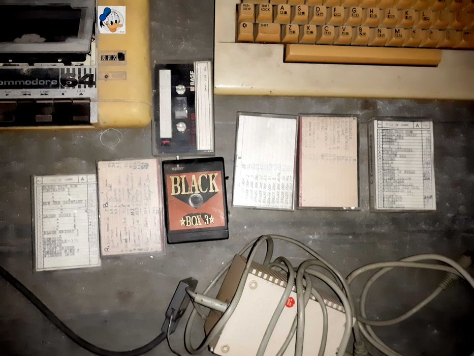 Commodore 64, kompletne z grami