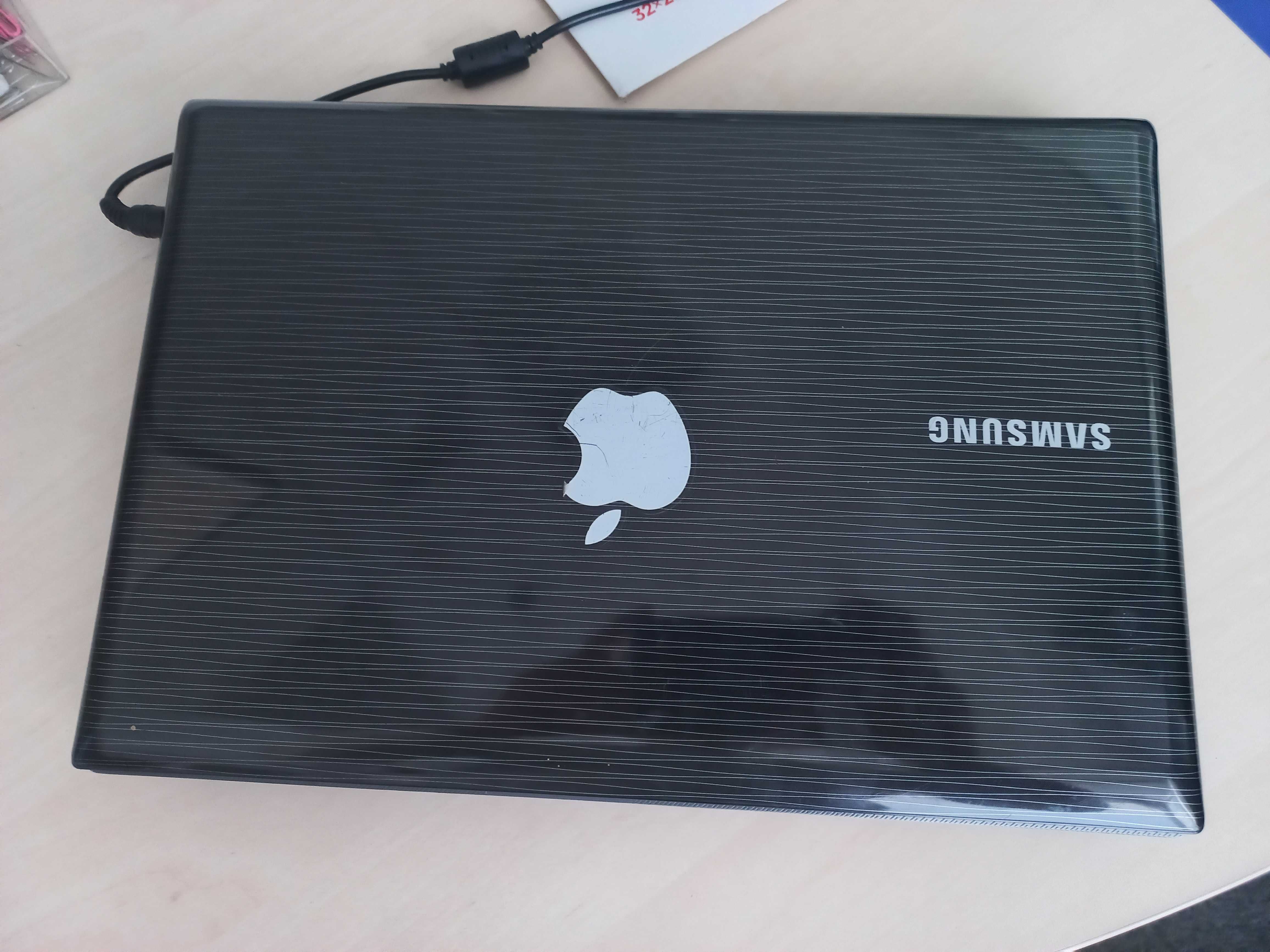 Продам ноутбук Samsung NP-R425 в хорошому стані