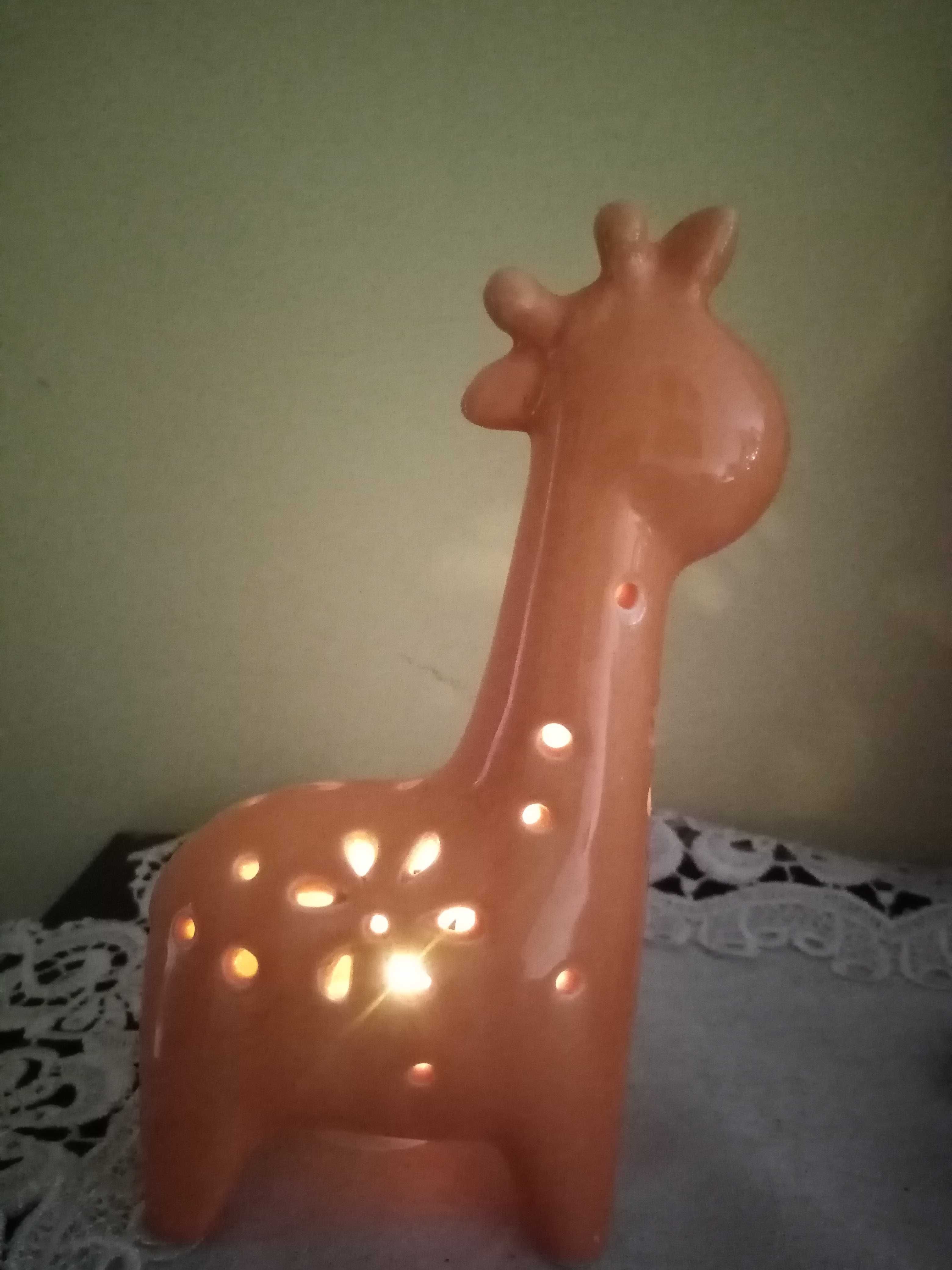 Żyrafa LED figurka ozdobna.