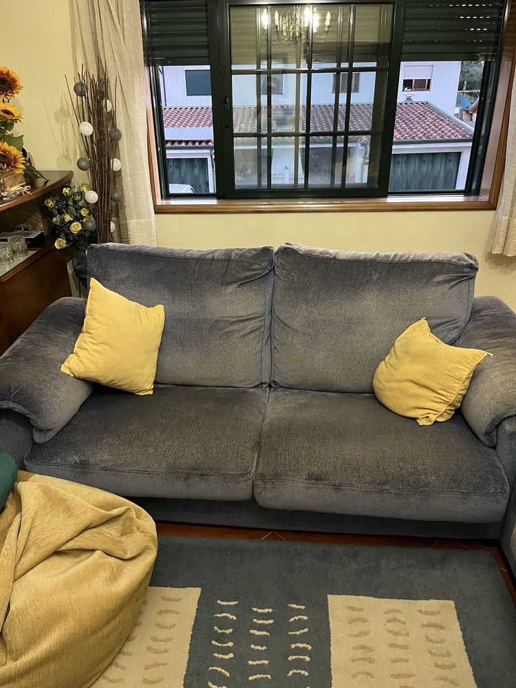 Sofa impecavel em bom estado