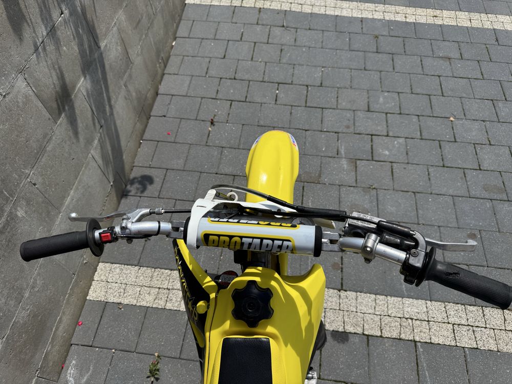 Piękna Suzuki RM 85 (cr sx yz kx tc)