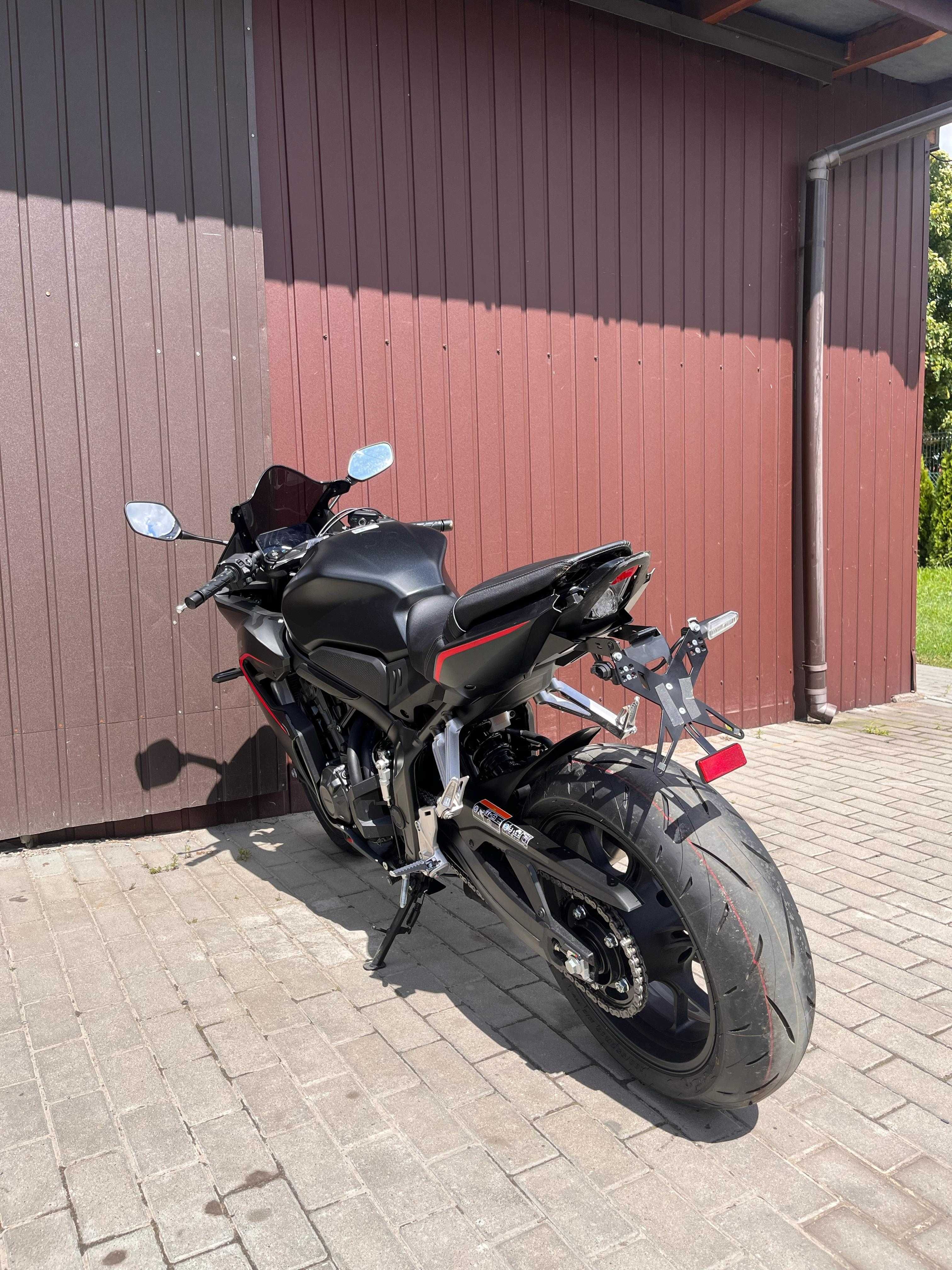 Honda CBR 650R E-Clutch • 2025 • NOWA • 2 km przebiegu
