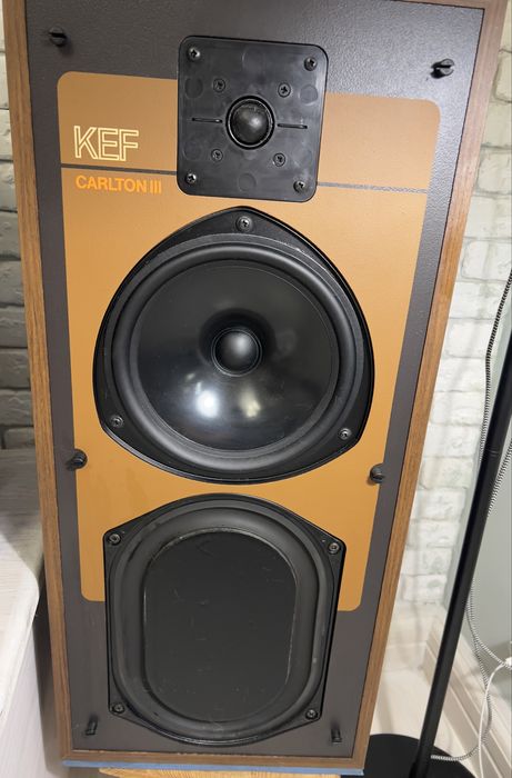Колонки KEF Carlton ІІІ