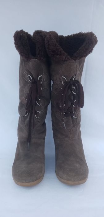 Kozaki damskie na koturnie