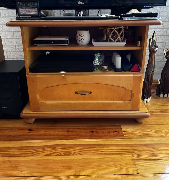 Zestaw mebli w stylu retro /vintage