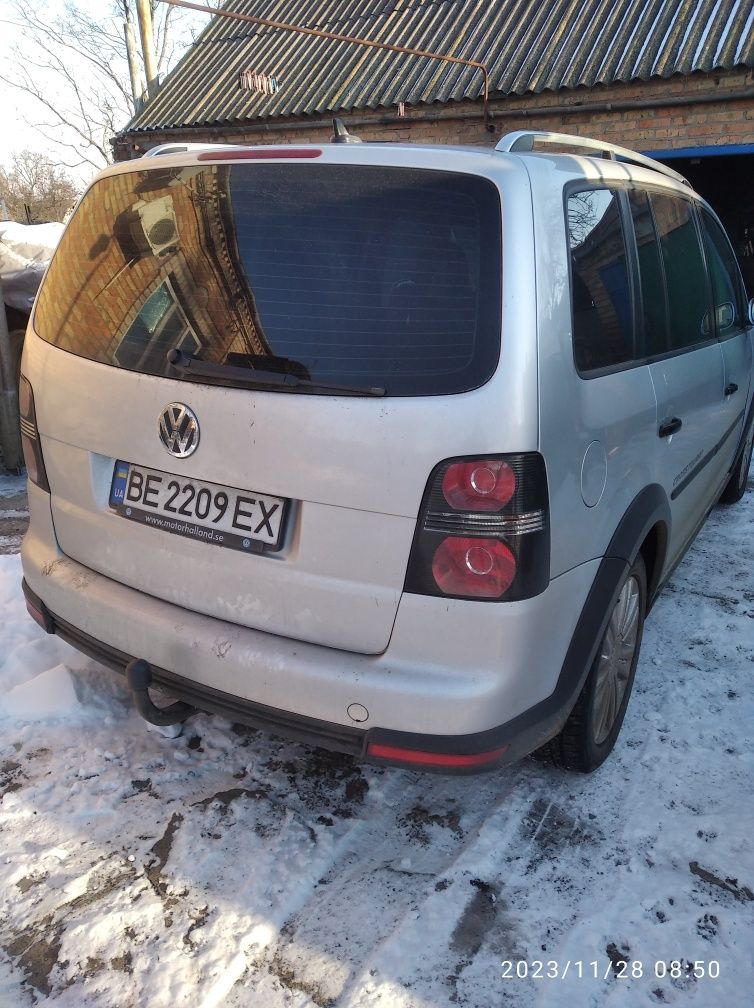 Volkswagen touran