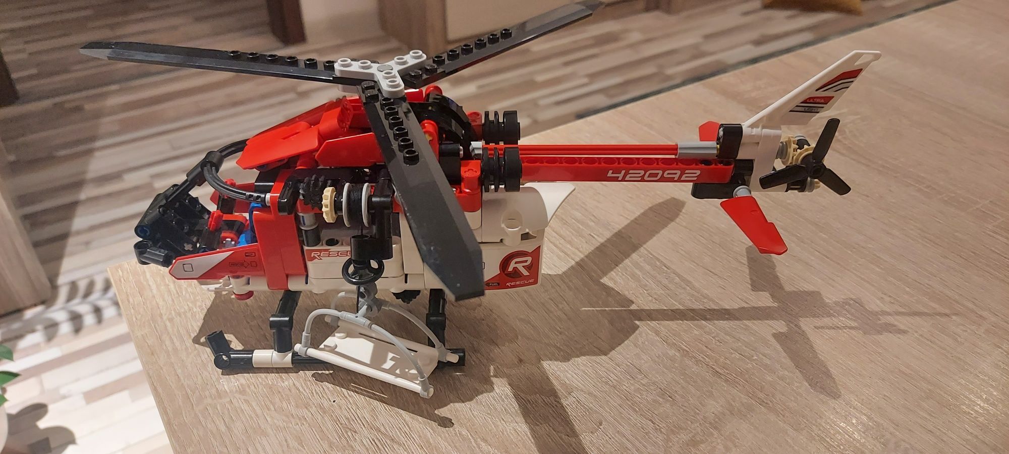 Lego technic 42092 helikopter ratunkowy