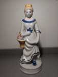 Estatueta Vintage em Porcelana – Dama com Cesto de Flores