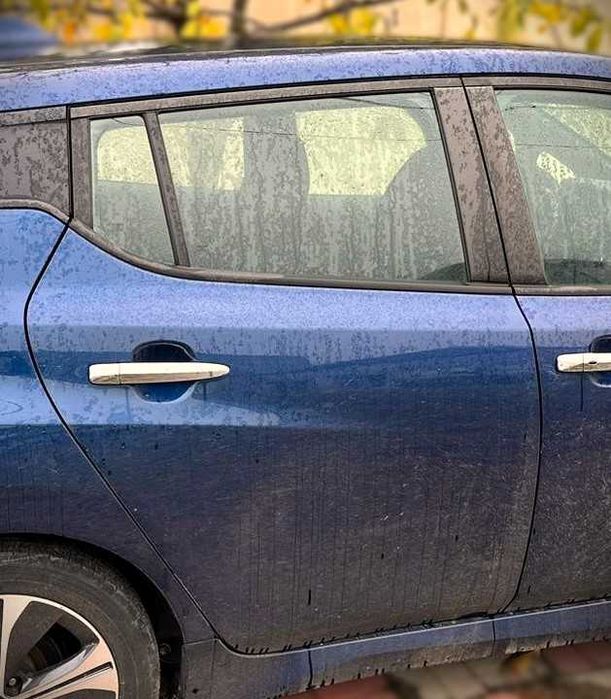 Двері в зборі задні праві  Leaf 18-  KH3 RAY 82100-5SF0A9  (голі 250$)