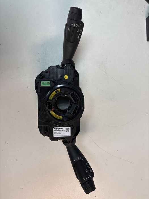 Przełącznik kierunkowskazów Volvo XC40 2023r. lift