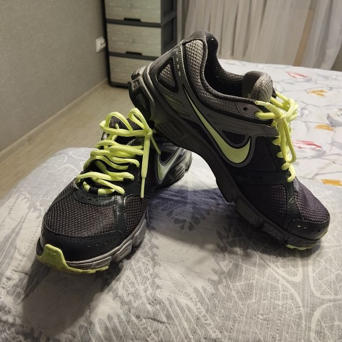 Кросівки  Nike кроссовки р 38