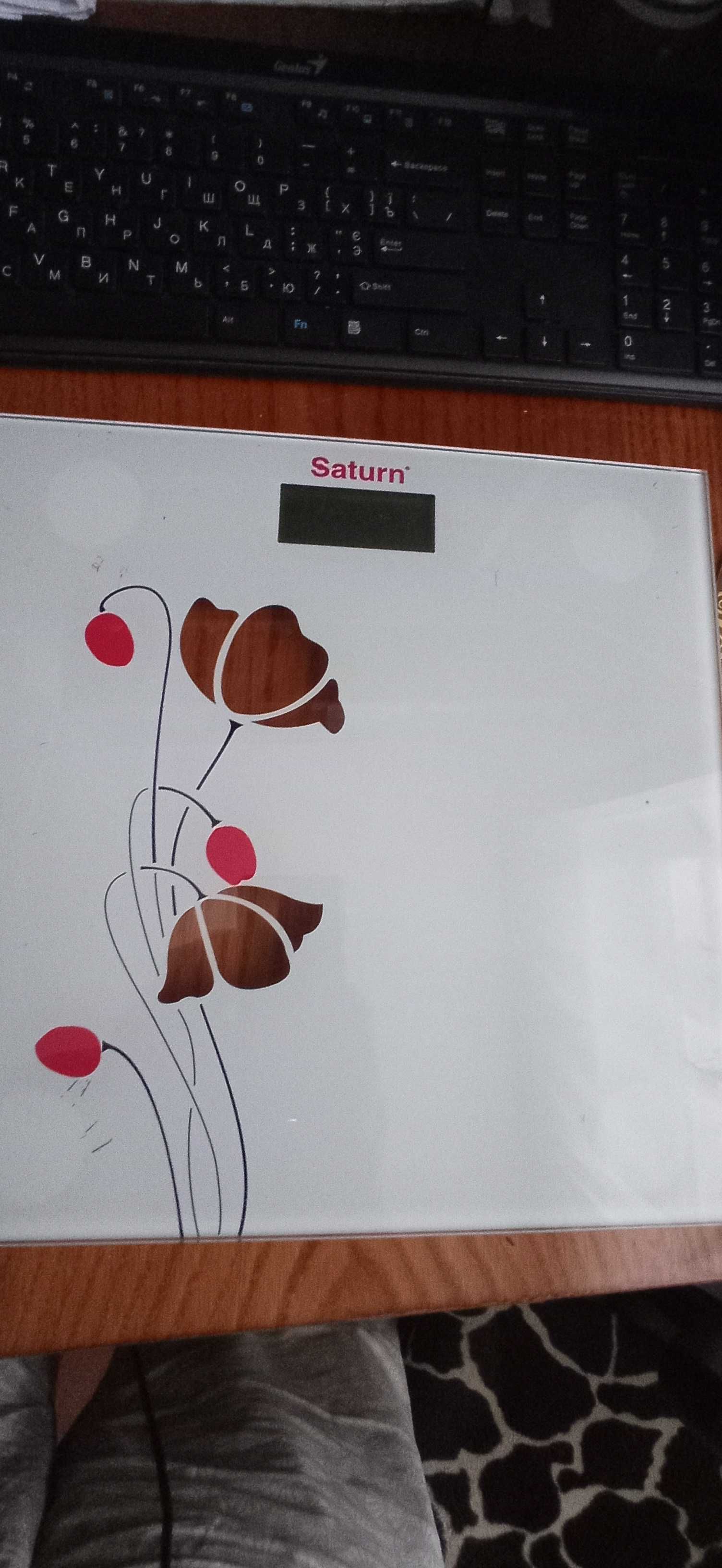 Весы напольные бытовые Saturn