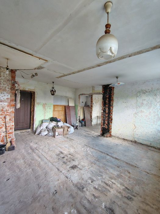Продається 3-кімнатна квартира площею 55 м² з додатковими перевагами