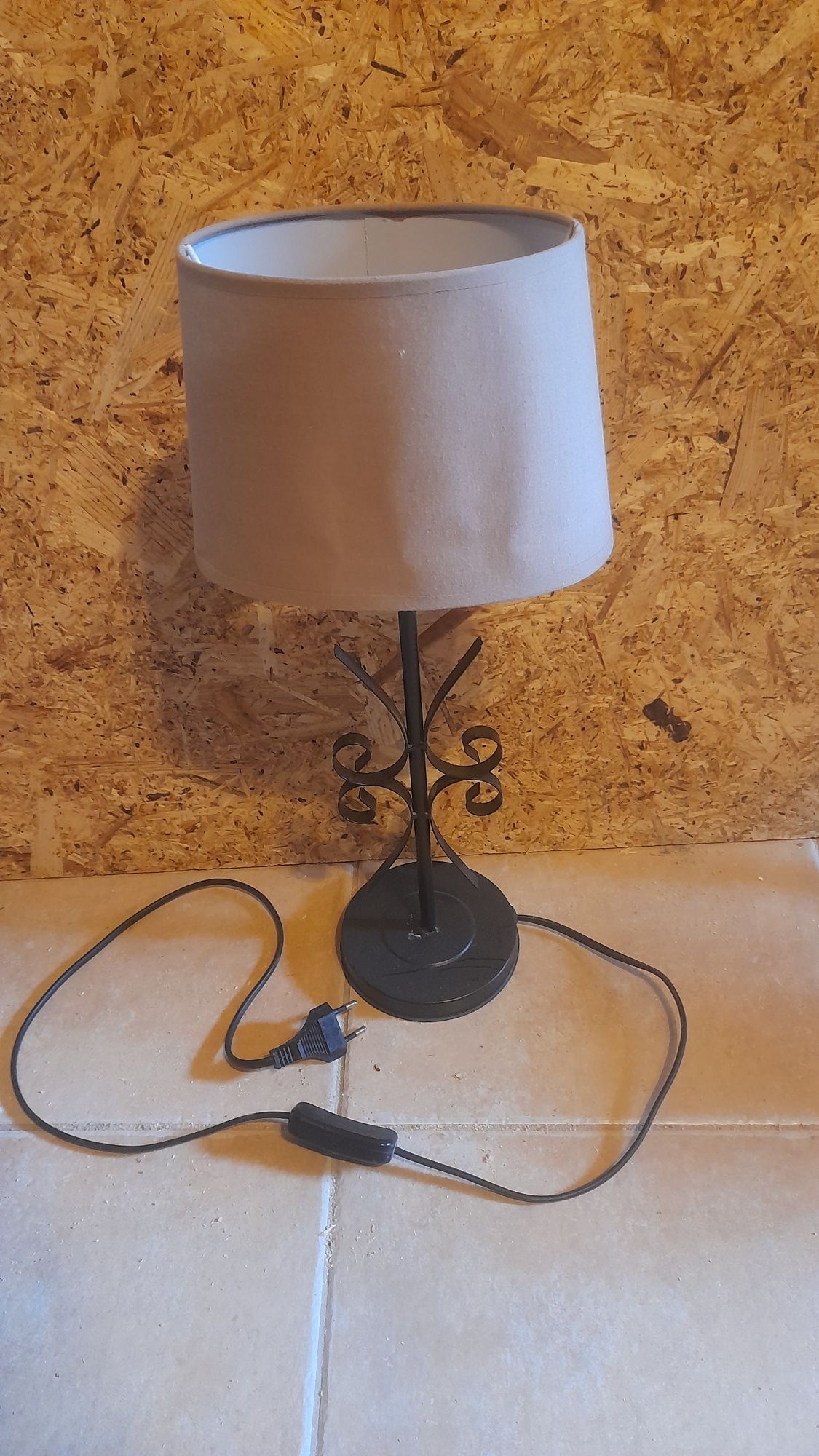 Candeeiro de mesa