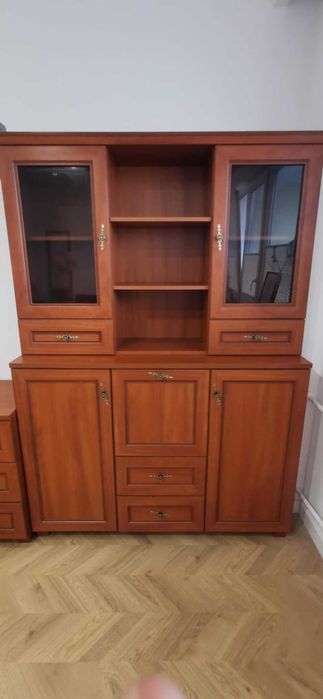 Komoda / witrynka / regał - mebel w bardzo dobrym stanie