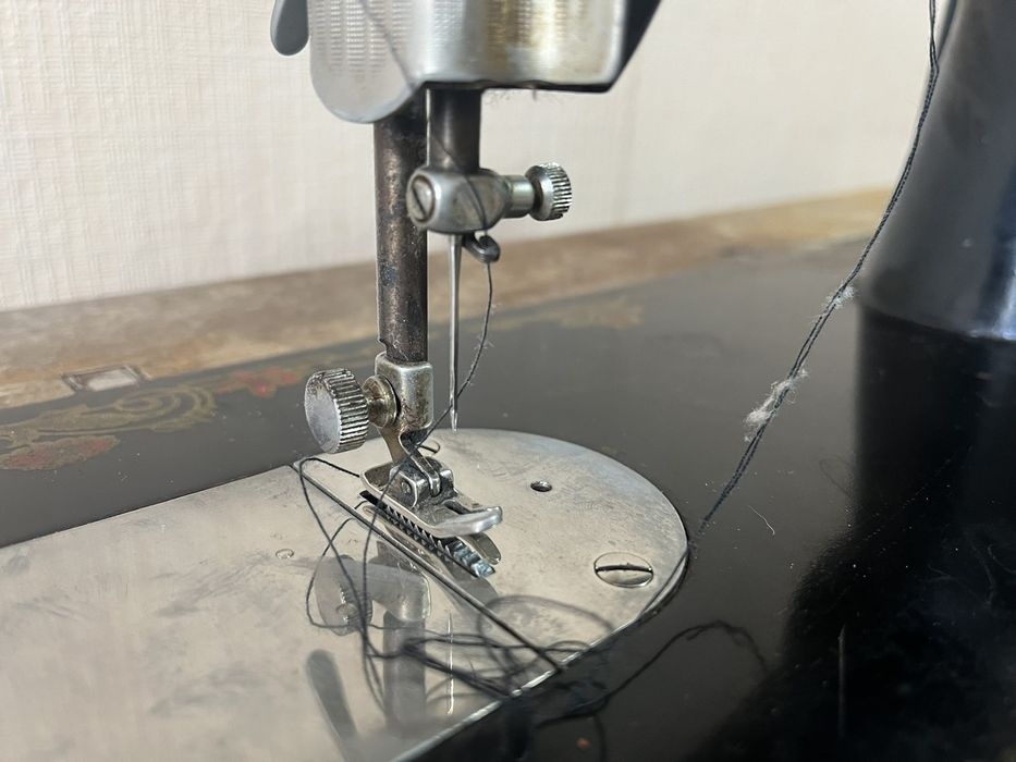 Швейна машина старого зразку